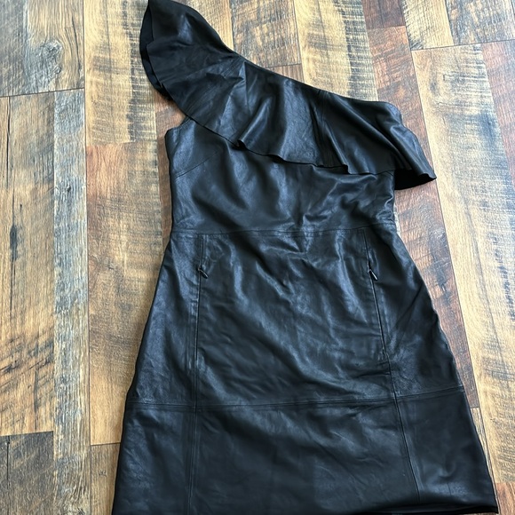 Natalie one shoulder leather dress - Picture 2 of 4